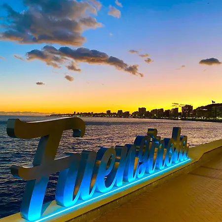 Beach, Parking, Wifi For 5 People!! * Fuengirola